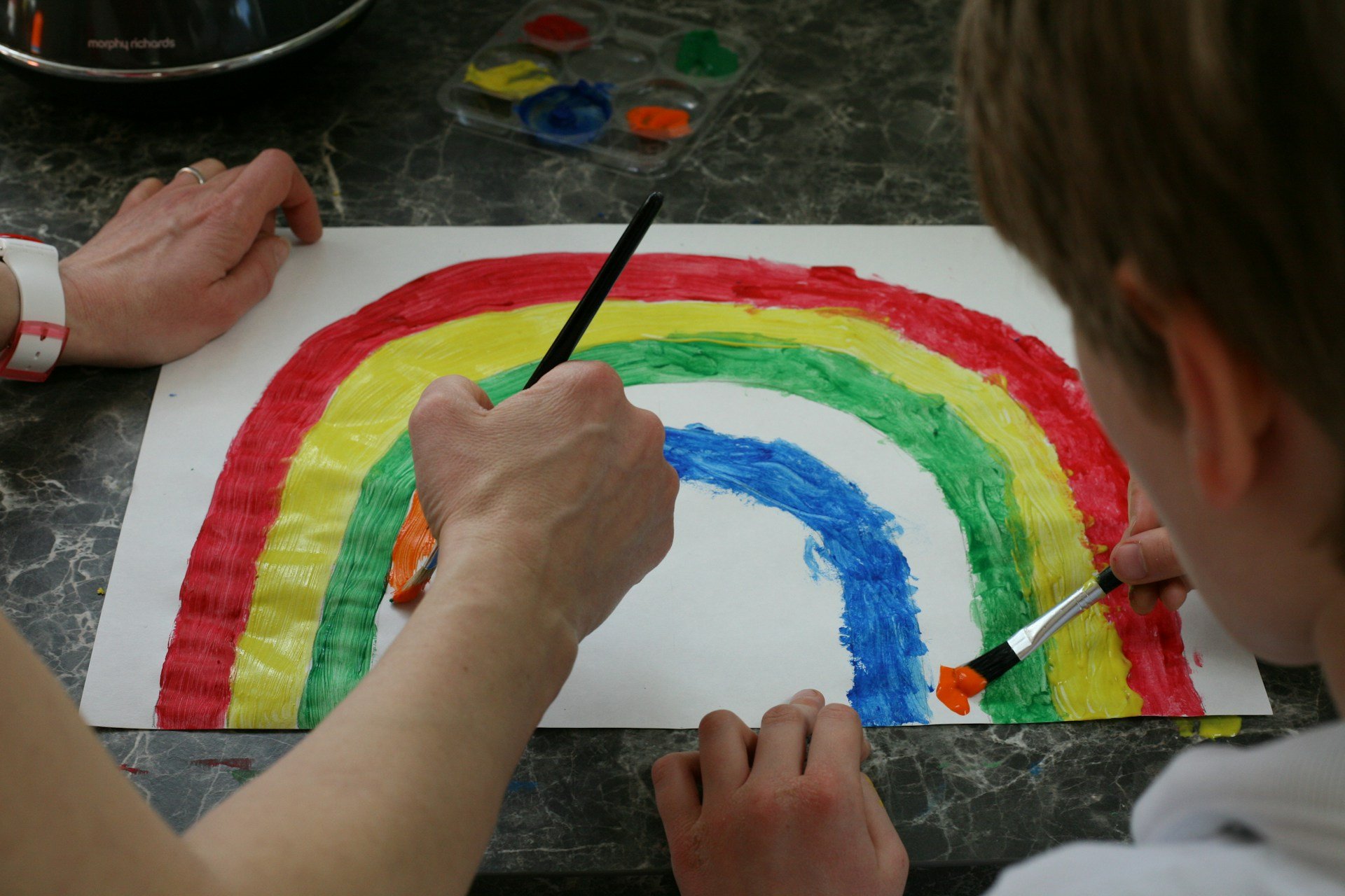 Conheça o papel das cores na educação infantil